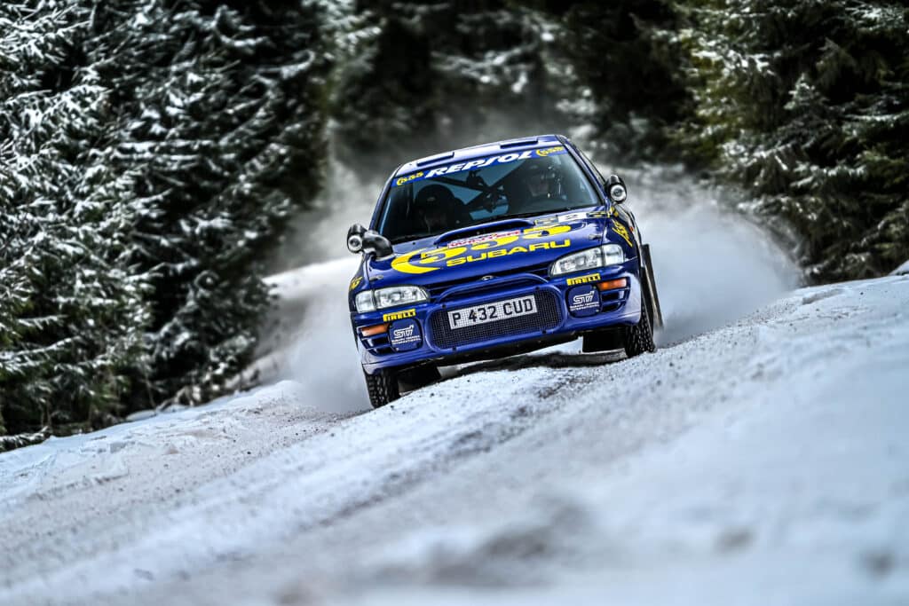 BAGARRE À TOUS LES ÉTAGES AU WINTER ROMANIA HISTORIC RALLY